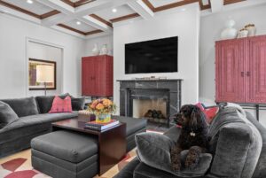 Living area and crown molding in custom built Overland Park Kansas ranch