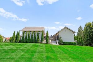 Side view of custom built Overland Park Kansas ranch