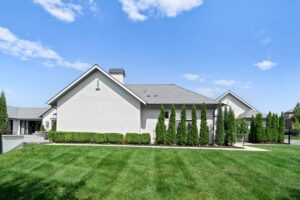 Side view of sprawling Johnson County Kansas ranch